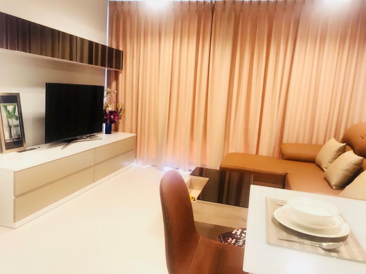 The Pine Hua Hin Apartment Exterior photo